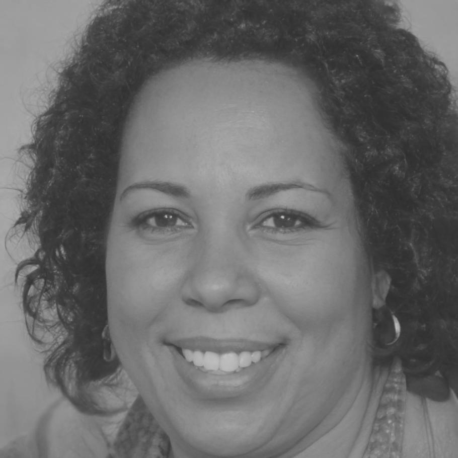 Portrait of Ingrid Valtonen, financial systems consultant